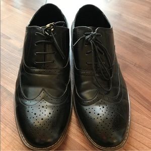 Stacy Adam’s Boys dress shoes size 6M black
